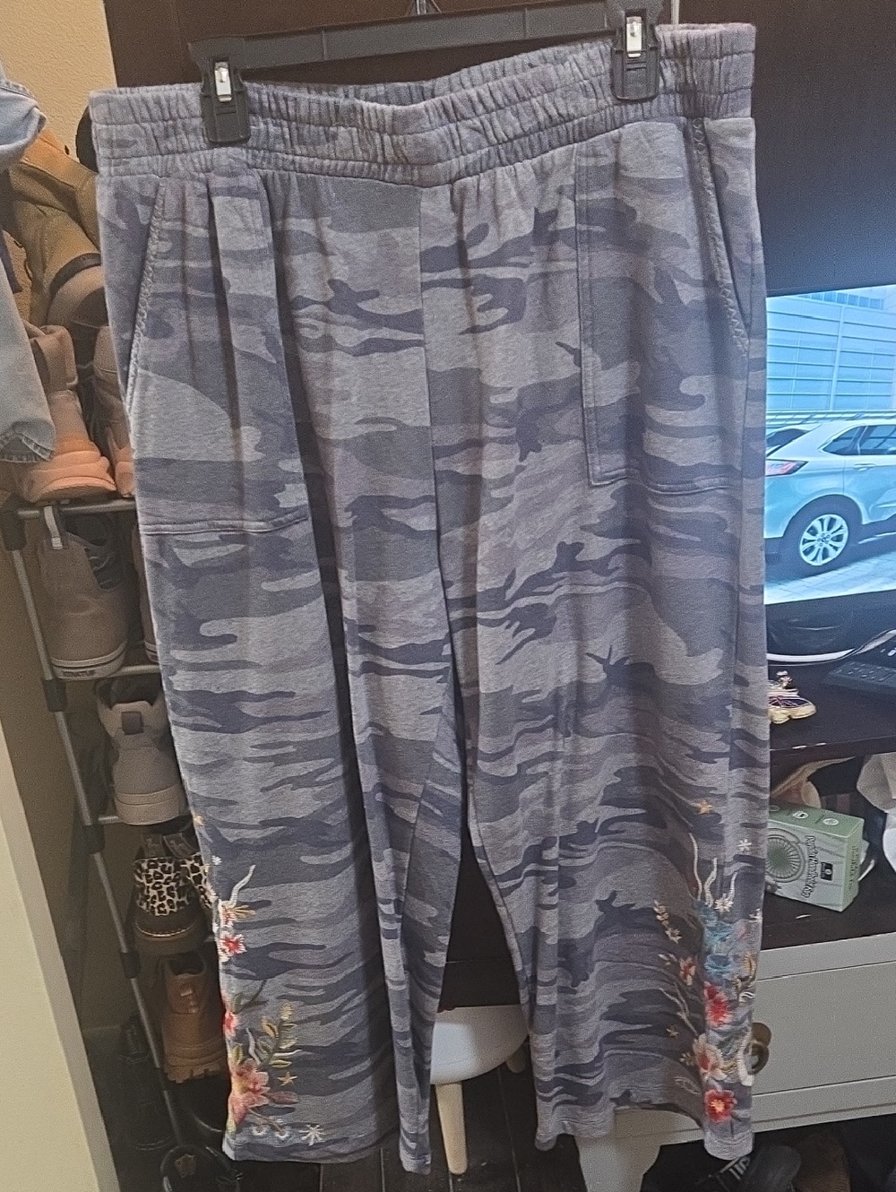 Johnny Was Blue Gray Camouflage Wide Leg Embroided Pants with Floral Embroidery